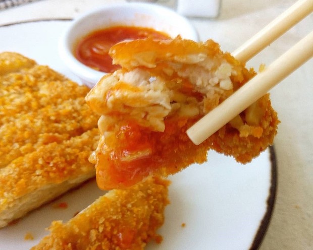 Tempe katsu memiliki rasa yang lezat tektur yang kriuk dan juga gurih