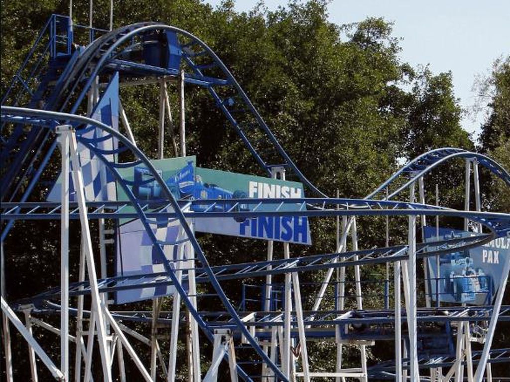 Jatuh dari Roller Coaster, Wanita Muda Meninggal Jatuh dari Roller Coaster, Wanita Muda Meninggal