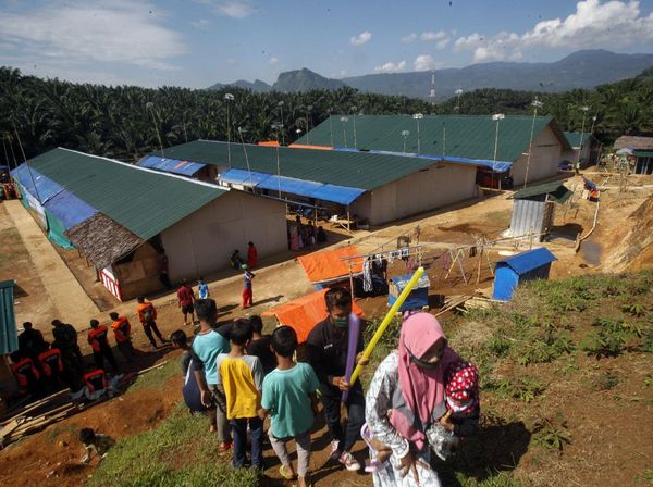 Hunian Sementara Korban Longsor-Banjir Bandang Sukajaya