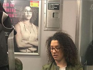 Kocak! 10 Foto Orang yang Kembar Sama Model Iklan di Subway Kocak! 10 Foto Orang yang Kembar Sama Model Iklan di Subway