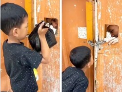 Haru! Kisah Bocah Kirim Makanan untuk Ayah yang Terhalang Pagar