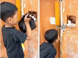 Haru! Kisah Bocah Kirim Makanan untuk Ayah yang Terhalang Pagar Haru! Kisah Bocah Kirim Makanan untuk Ayah yang Terhalang Pagar