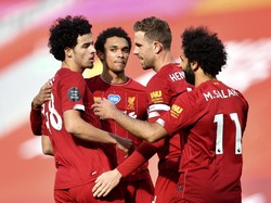 Liverpool Ganyang Aston Villa 2-0, Pertandingan Sempat Alot