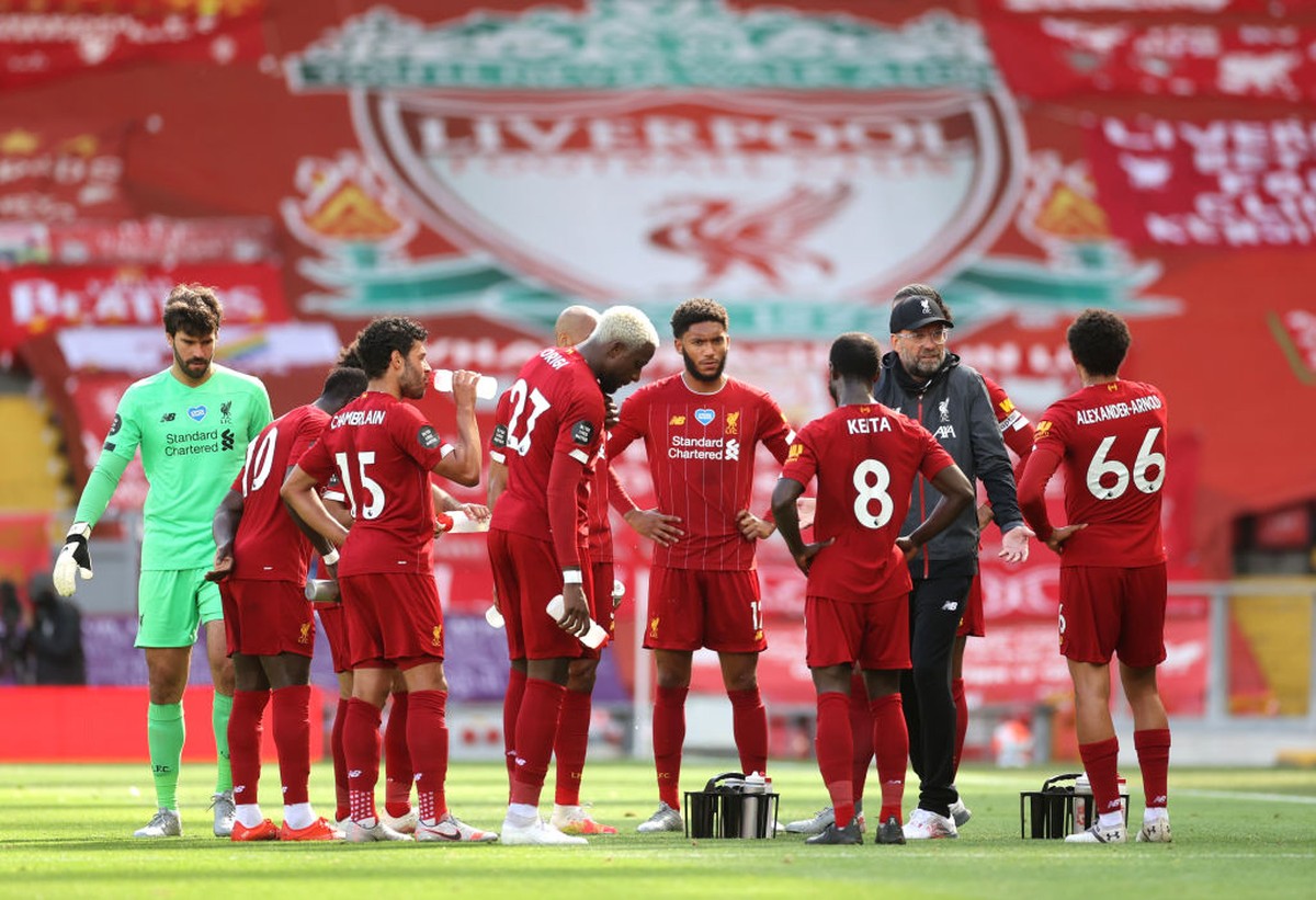 Nggak Mau Beli Striker Baru Apa, Liverpool? (Getty Images)