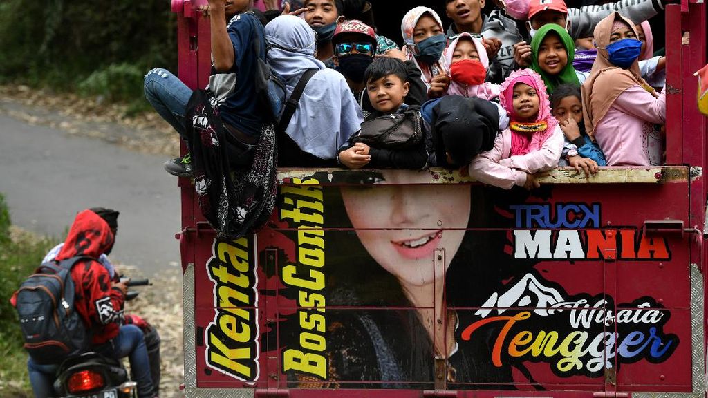 Yadna Kasada Tetap Digelar dengan Protokol Ketat Yadna Kasada Tetap Digelar dengan Protokol Ketat