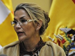 Menkes Bolivia Maria Eidy Roca Terinfeksi Virus Corona