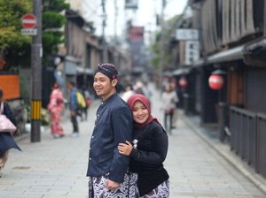 Cerita di Balik Foto Prewedding di Jepang Pakai Baju Adat Jawa yang Viral Cerita di Balik Foto Prewedding di Jepang Pakai Baju Adat Jawa yang Viral