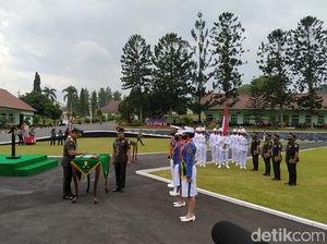 Ini yang Beda di Upacara Wisuda Akmil di Masa Pandemi Corona Ini yang Beda di Upacara Wisuda Akmil di Masa Pandemi Corona