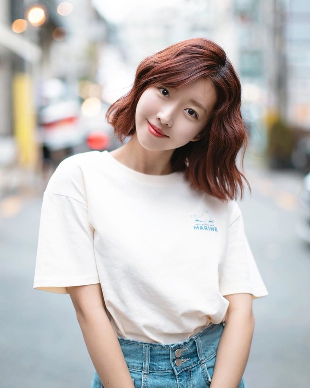 Setelah lulus kuliah Sunny Dahye menetap dan bekerja di Korea Selatan.