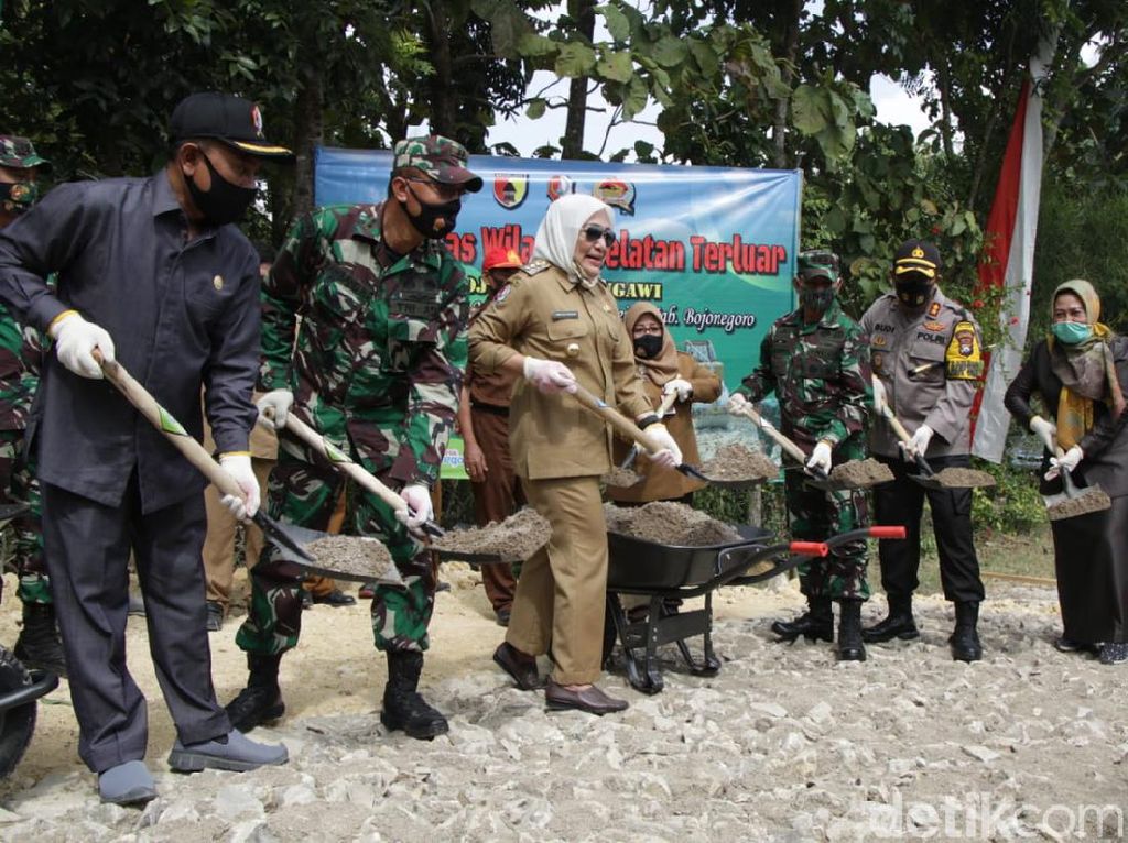 Bupati Anna Harapkan KBSB Mampu Tingkatkan Indeks Pembangunan Manusia Bupati Anna Harapkan KBSB Mampu Tingkatkan Indeks Pembangunan Manusia