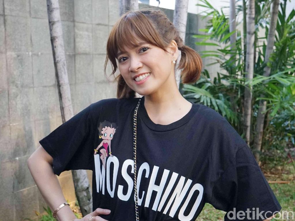 Chika Jessica Terjun ke Dunia Bisnis Kuliner Chika Jessica Terjun ke Dunia Bisnis Kuliner