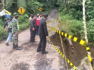 Jalur Menuju Ijen Longsor, Pengendara Diimbau Waspada