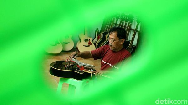Geliat Bisnis Reparasi Gitar di Masa Pandemi