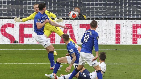 Tottenham Menang Berkat Gol Bunuh Diri Everton