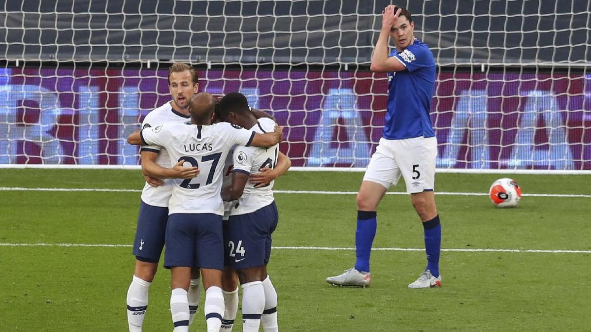 Tottenham Hotspur tercecer dalam persaingan untuk finis empat besar. (Foto: AP/Cath Ivill)