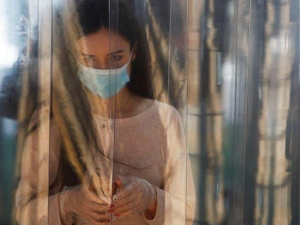 WHO Kaji Laporan Ilmuwan Soal Virus Corona Menyebar Lewat Udara WHO Kaji Laporan Ilmuwan Soal Virus Corona Menyebar Lewat Udara