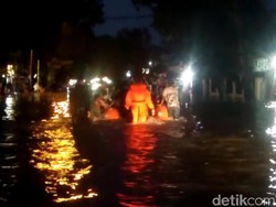 Hujan Lebat, Banjir Landa Sejumlah Wilayah di Padang
