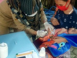 Banyuwangi Jemput Bola Door to Door Imunisasi Balita
