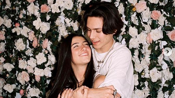 Drama Percintaan Charli DAmelio dan Chase Hudson, Bintang Remaja TikTok