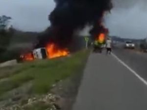 Detik-detik Truk Tangki Meledak Saat Warga Berebut BBM