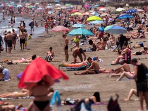 Kajian Ilmiah di Spanyol Ragukan Keberhasilan Herd Community Corona