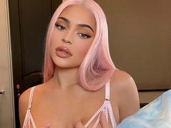 Heboh Kylie Jenner Makan Mi Instan Trending di Twitter