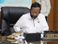 Mahfud Md Jenguk Syekh Ali Jaber Sore Ini