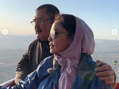 7 Foto Mesra Mayangsari dan Bambang Trihatmodjo Saat Liburan ke Luar Negeri