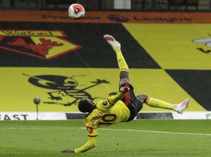 Melihat Gol Indah Danny Welbeck yang Beri Watford Kemenangan Melihat Gol Indah Danny Welbeck yang Beri Watford Kemenangan