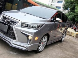 Modifikasi Toyota Innova Berwajah Lexus