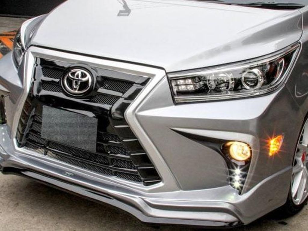 Begini Jadinya Jika Innova Dipermak Pakai Muka Lexus Begini Jadinya Jika Innova Dipermak Pakai Muka Lexus