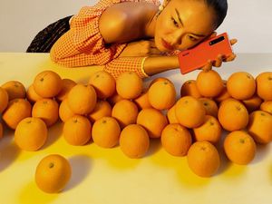 OPPO Find X2 Pro Dipakai buat Foto Sampul Majalah Fashion