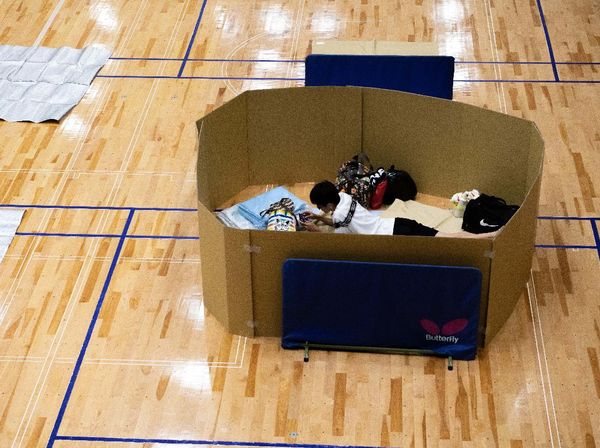 Potret Pengungsi Banjir Jepang