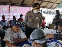 Cegah Corona, Sopir Bus AKAP-AKDP Jalani Rapid Test di Terminal Cianjur