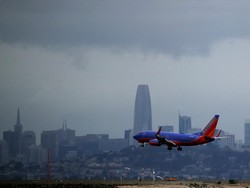 Persahabatan Pramugari dan Remaja Autis Berkat 1 Momen di Pesawat