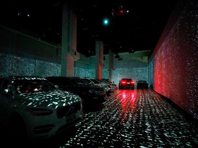Potret Pameran Seni Bertema Drive-in