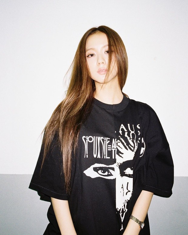 XL shirts akan membuat sentuhan gaya urban pada tampilan.