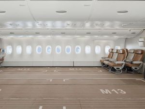 Wah, Pesawat Penumpang Jumbo Ini Disulap Jadi Pengangkut Alat Medis