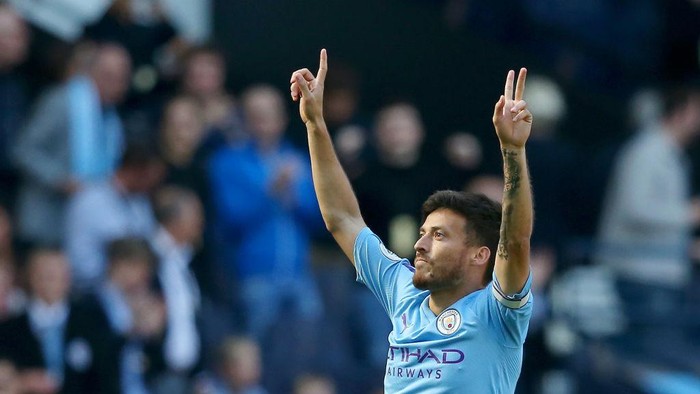 MANCHESTER, ENGLAND - SEPTEMBER 21: David Silva of Manchester City (21) celebrates as he scores his teams first goal during the Premier League match between Manchester City and Watford FC at Etihad Stadium on September 21, 2019 in Manchester, United Kingdom. (Photo by Alex Livesey/Getty Images)