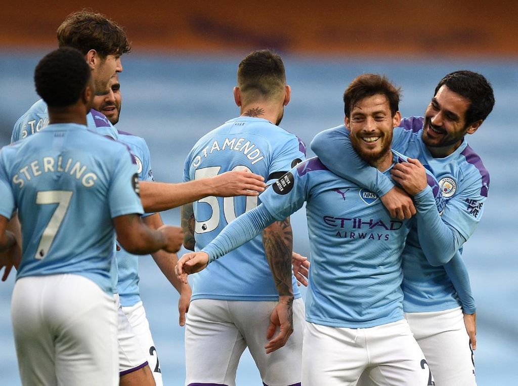 Man City Vs Newcastle: Angkat Topi untuk David Silva Man City Vs Newcastle: Angkat Topi untuk David Silva