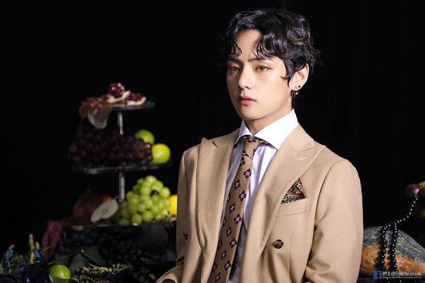 V BTS/ Foto: Koreaboo V BTS/ Foto: Koreaboo
