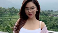 Jenita Janet Resmi Menjanda, Gaspol Menikah sama Pengusaha