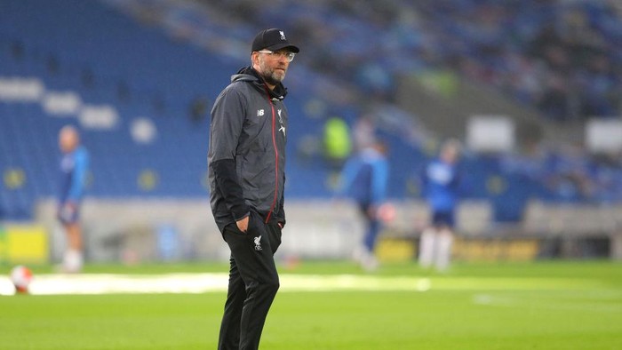 BRIGHTON, ENGLAND - JULY 08: Jurgen Klopp, Manager of Liverpool looks on ahead of the Premier League match between Brighton & Hove Albion and Liverpool FC at American Express Community Stadium on July 08, 2020 in Brighton, England. Football Stadiums around Europe remain empty due to the Coronavirus Pandemic as Government social distancing laws prohibit fans inside venues resulting in all fixtures being played behind closed doors. (Photo by Catherine Ivill/Getty Images)