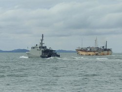 Lantamal IV Gagalkan Penyelundupan 6.750 Botol Miras di Perairan Mapur