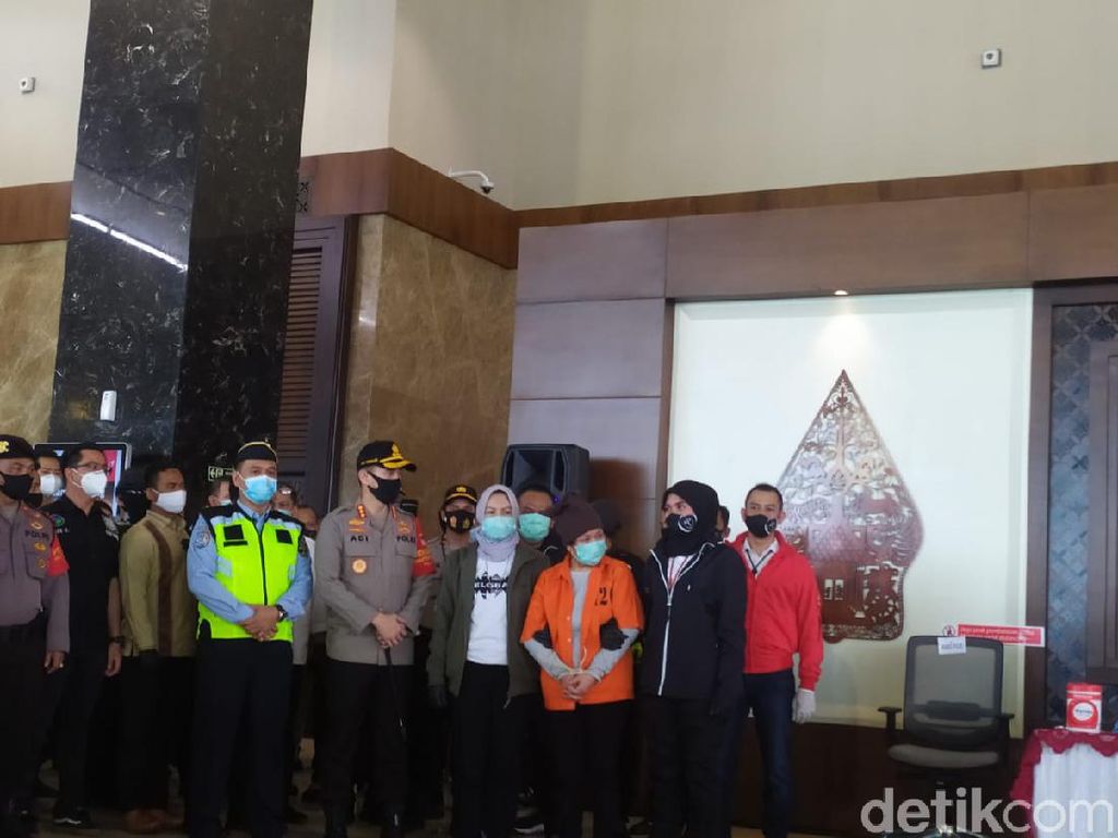 Yasonna Ungkap Ada Negara Eropa Halangi Ekstradisi Maria Lumowa Yasonna Ungkap Ada Negara Eropa Halangi Ekstradisi Maria Lumowa