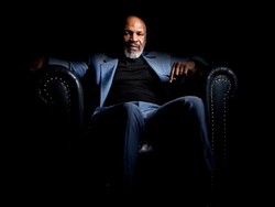 Mike Tyson, Si Leher Beton Menangis Gara-gara Bahas Ini