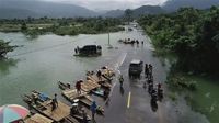Potret Jalan Trans Sulawesi yang Terputus Akibat Banjir
