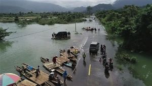 Potret Jalan Trans Sulawesi yang Terputus Akibat Banjir