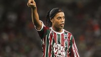 Ronaldinho, siapa tak kenal pesepakbola top ini. Di usia 35 tahun dia pensiun di klub Brasil, Fluminense (Getty Images)
