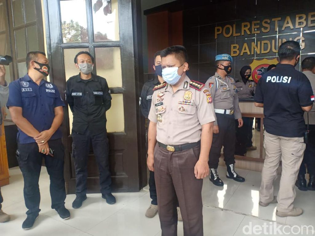 Pengakuan Kombes Sunan Tipu Warga Bandung Urus Balik Nama Kendaraan Pengakuan Kombes Sunan Tipu Warga Bandung Urus Balik Nama Kendaraan